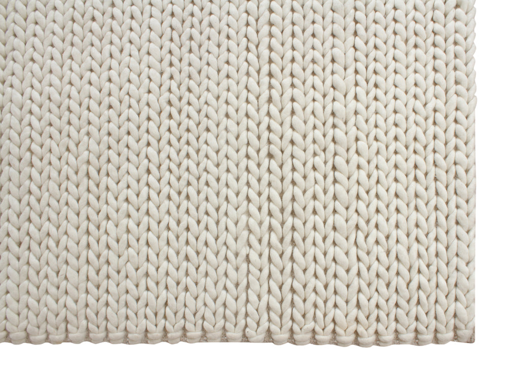 braided-wool-rug