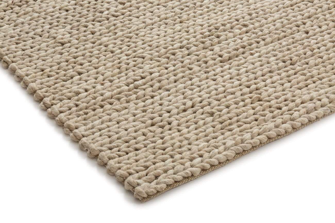 braided-wool-rug