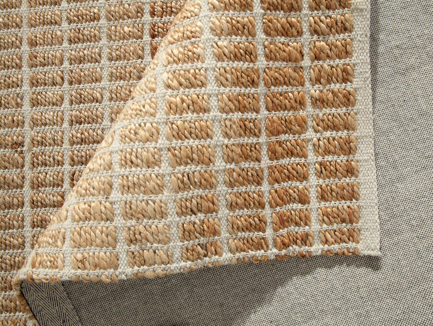 hand woven jute carpet India	