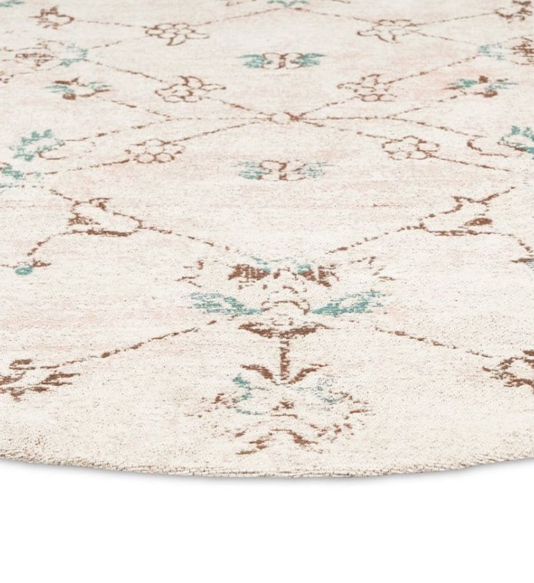 lucy round rug