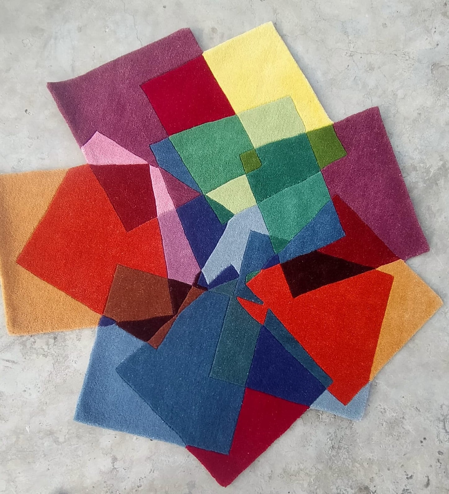 Multi Color Tufted Hand Woven Carpets